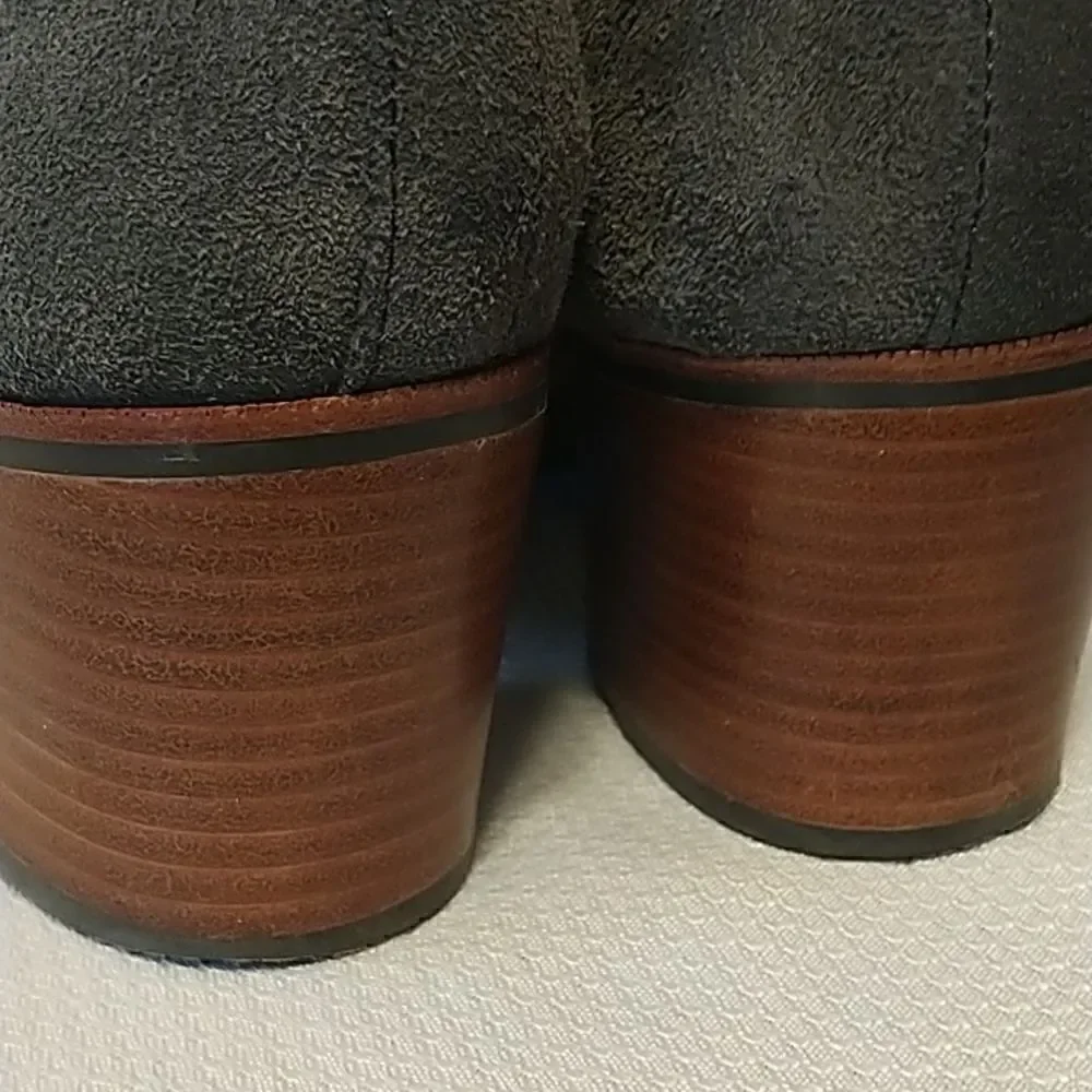 Sperry Top Sider Chelsea gray suede boots booties size 8.5
